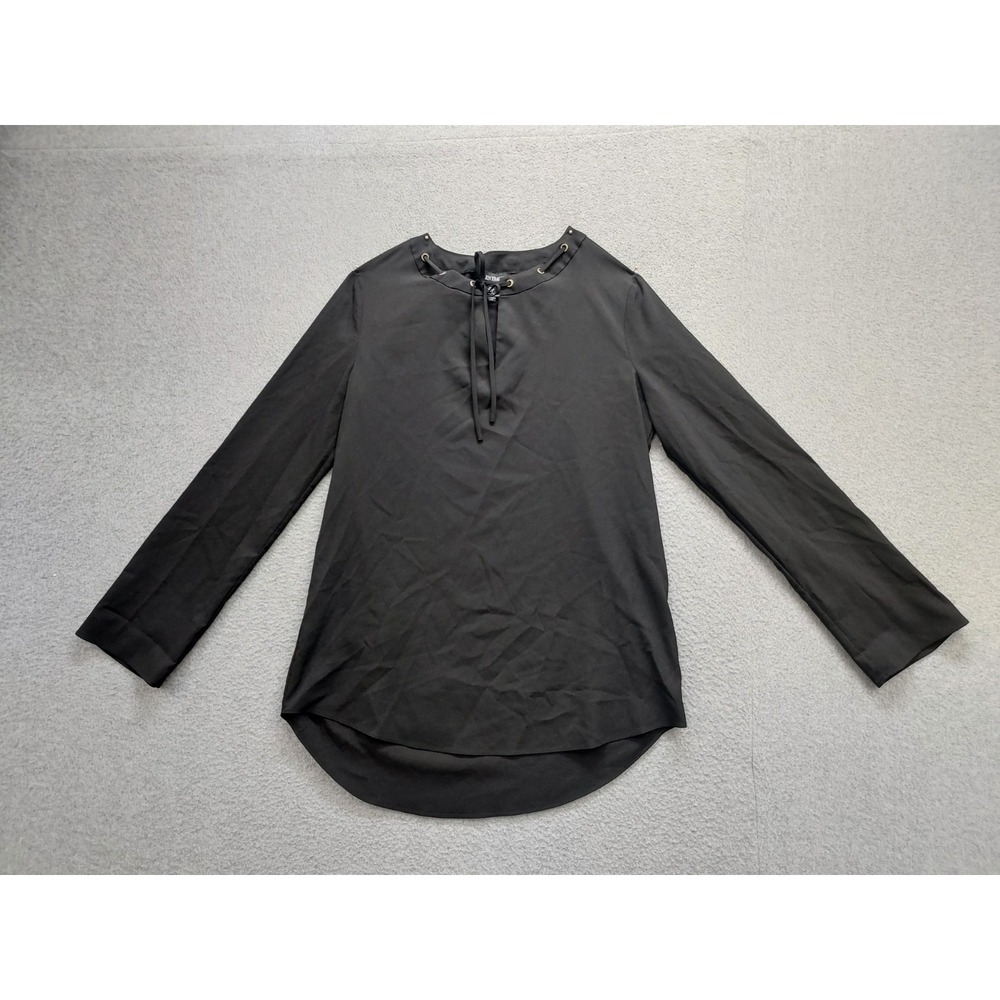 Ellen Tracy Women Top S Black V Neck Grommet Tie Detail Long Sleeve Logo Casual
